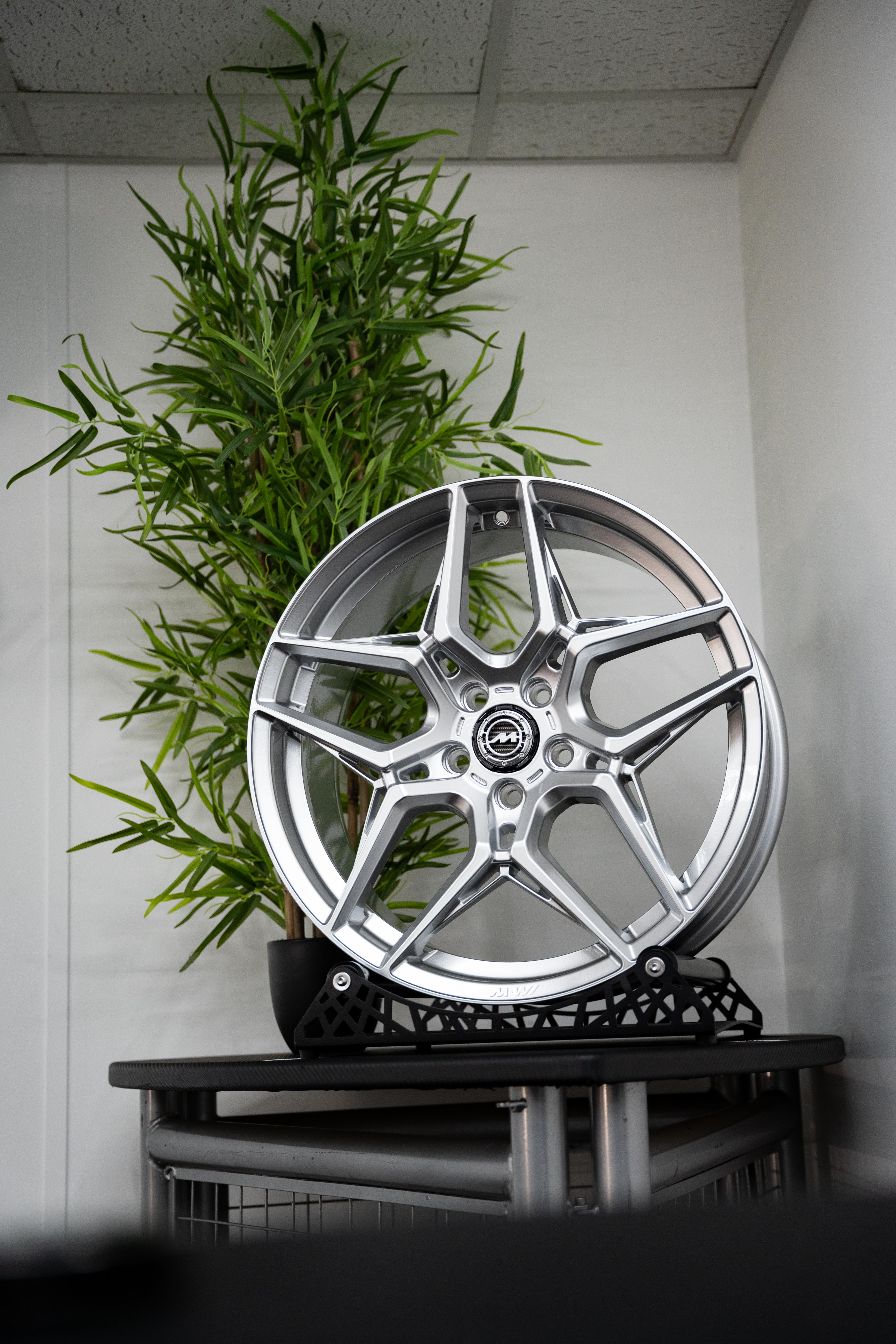 BMW 2 Series M240i G42 M-W1 20" Gloss Polished Motech Wheel