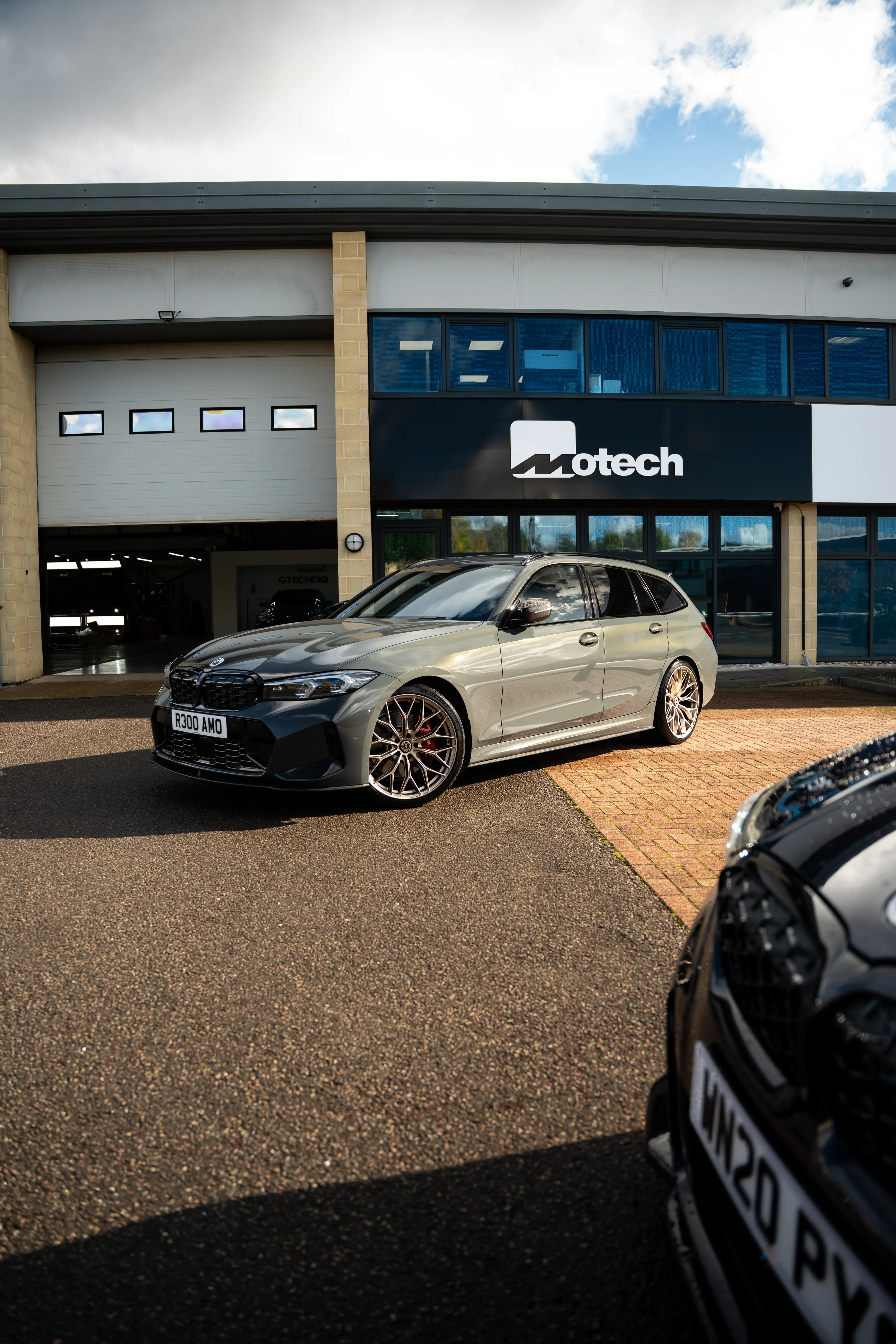 BMW 3 Series G20 G21 M-WX 20" Neodyme Gold Motech Wheel - Image 3