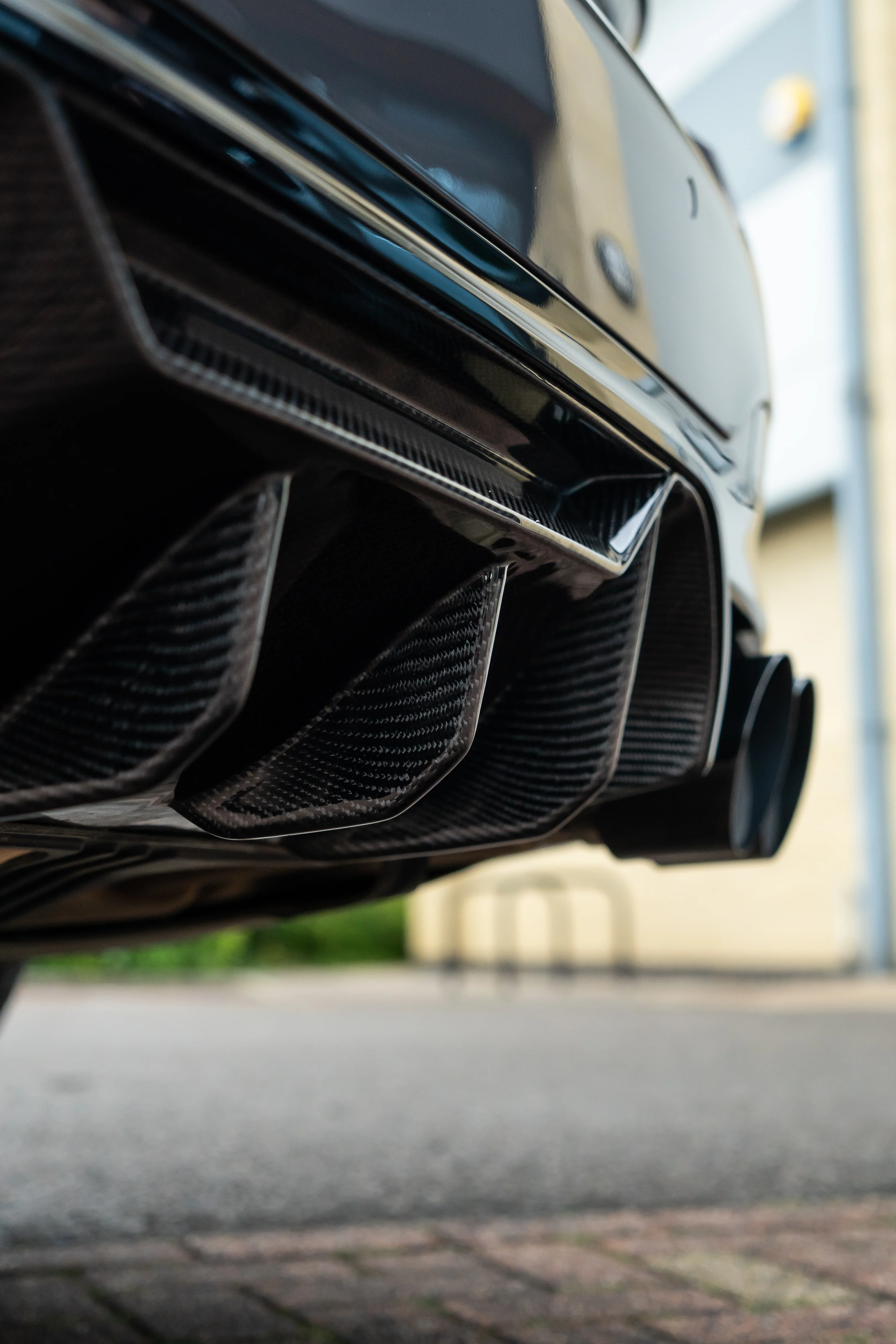 BMW F90 M5 Carbon Diffuser - Image 2