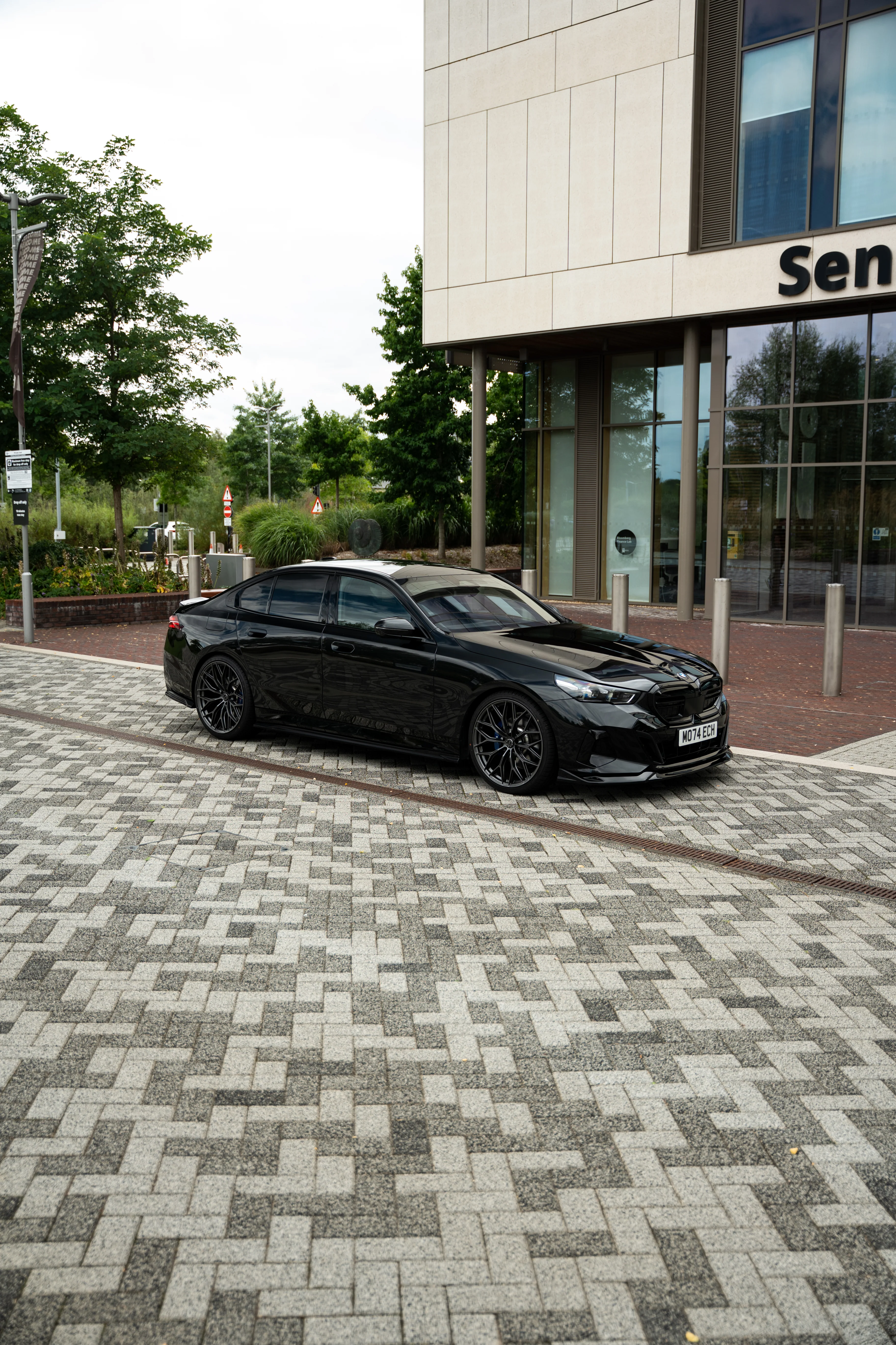 BMW G60 G61 5 Series M-WX 22" Carbon Grey Motech Wheel - Image 4