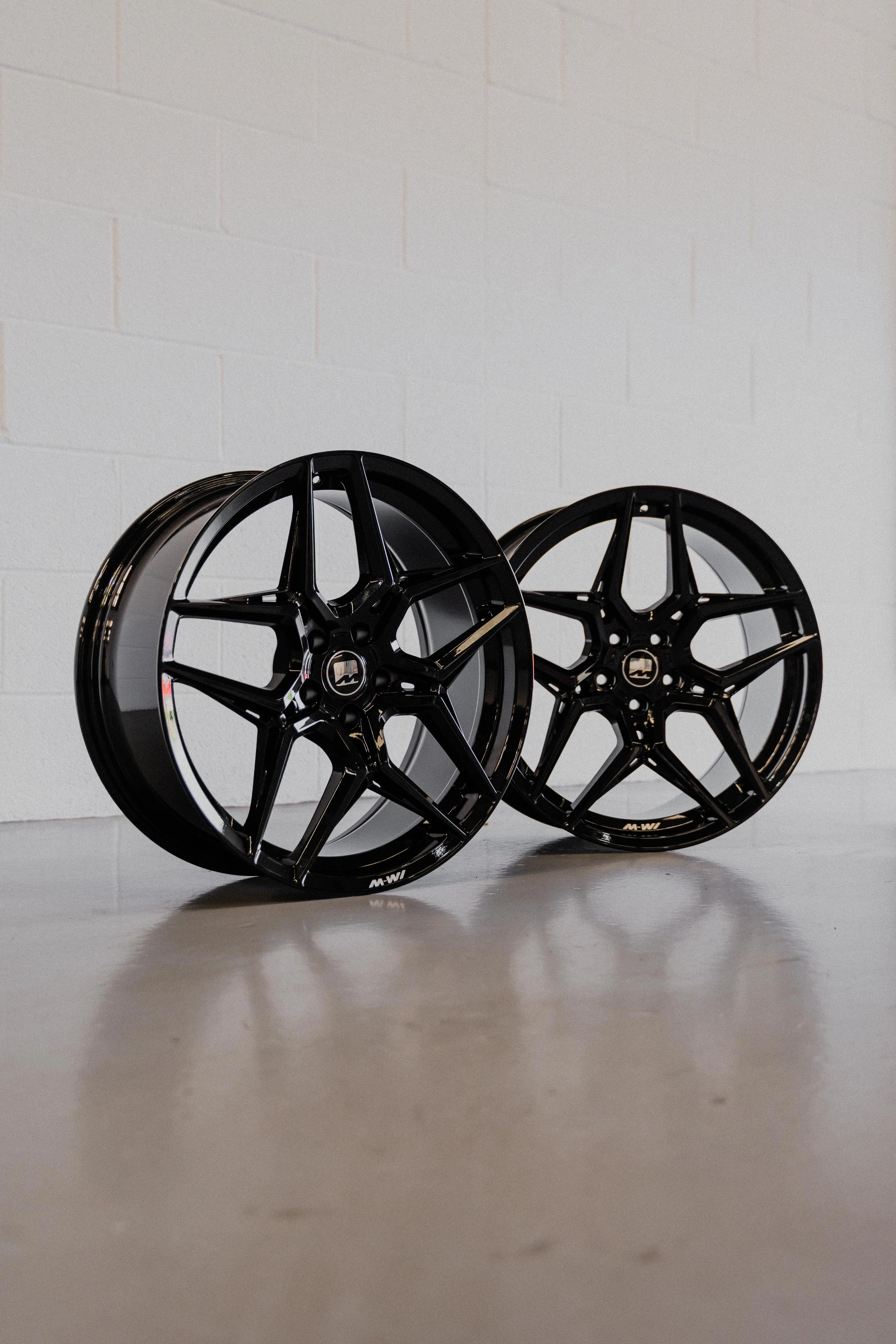 BMW i4 M-W1 20" Precision Black Motech Wheel - Image 5