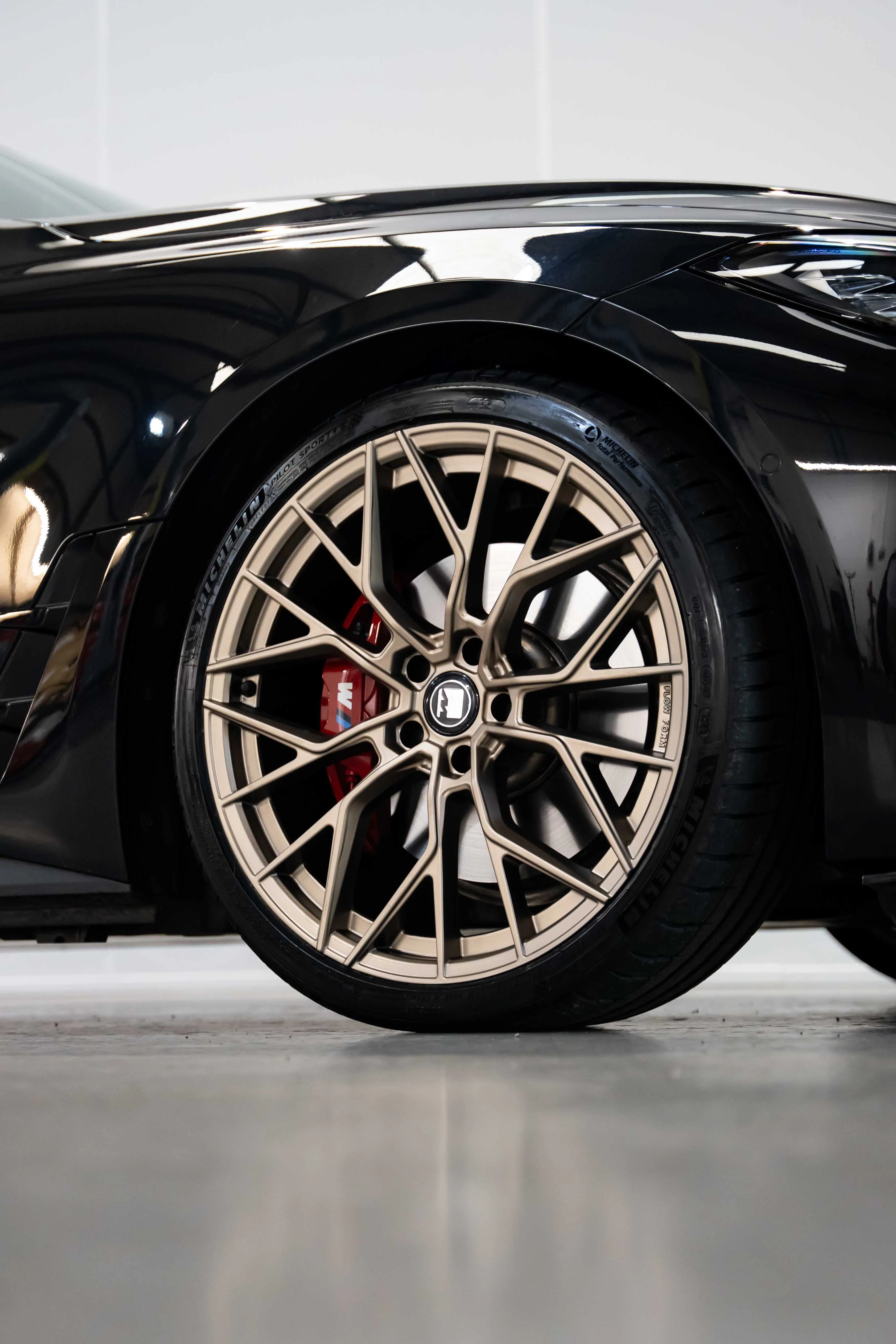 BMW 2 Series M240i G42 M-W3 20" Neodyme Gold Motech Wheels - Image 3