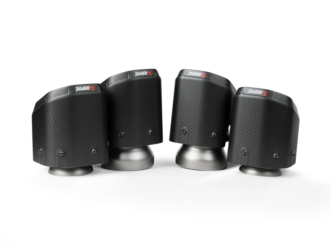 BMW M5 (G90 / G99) | Akrapovic | Tail Pipe Set (Carbon) Hexagonal - Image 2