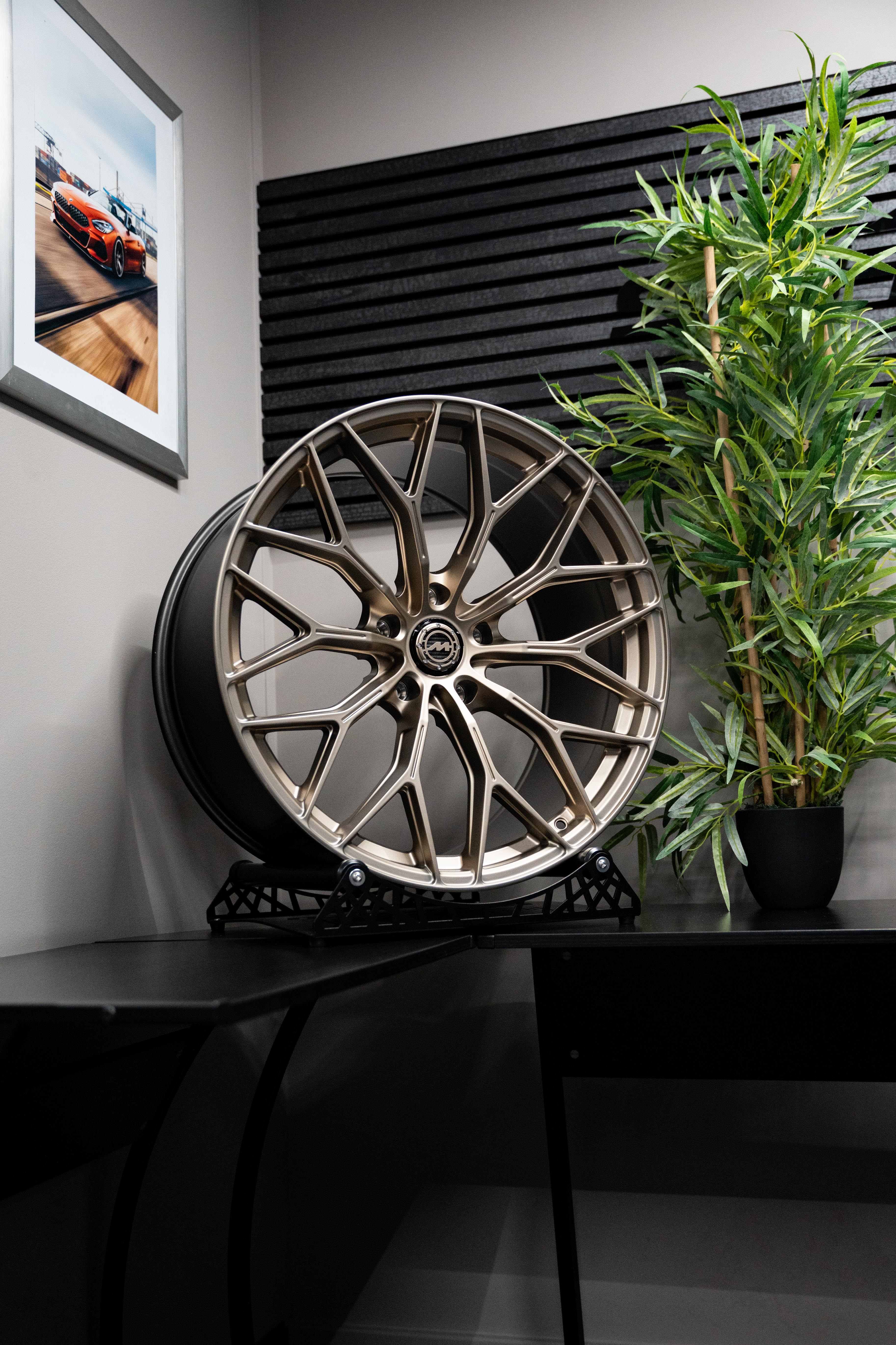 Golf R MK8 M-WX 20" Neodyme Gold Motech Wheel - Image 3