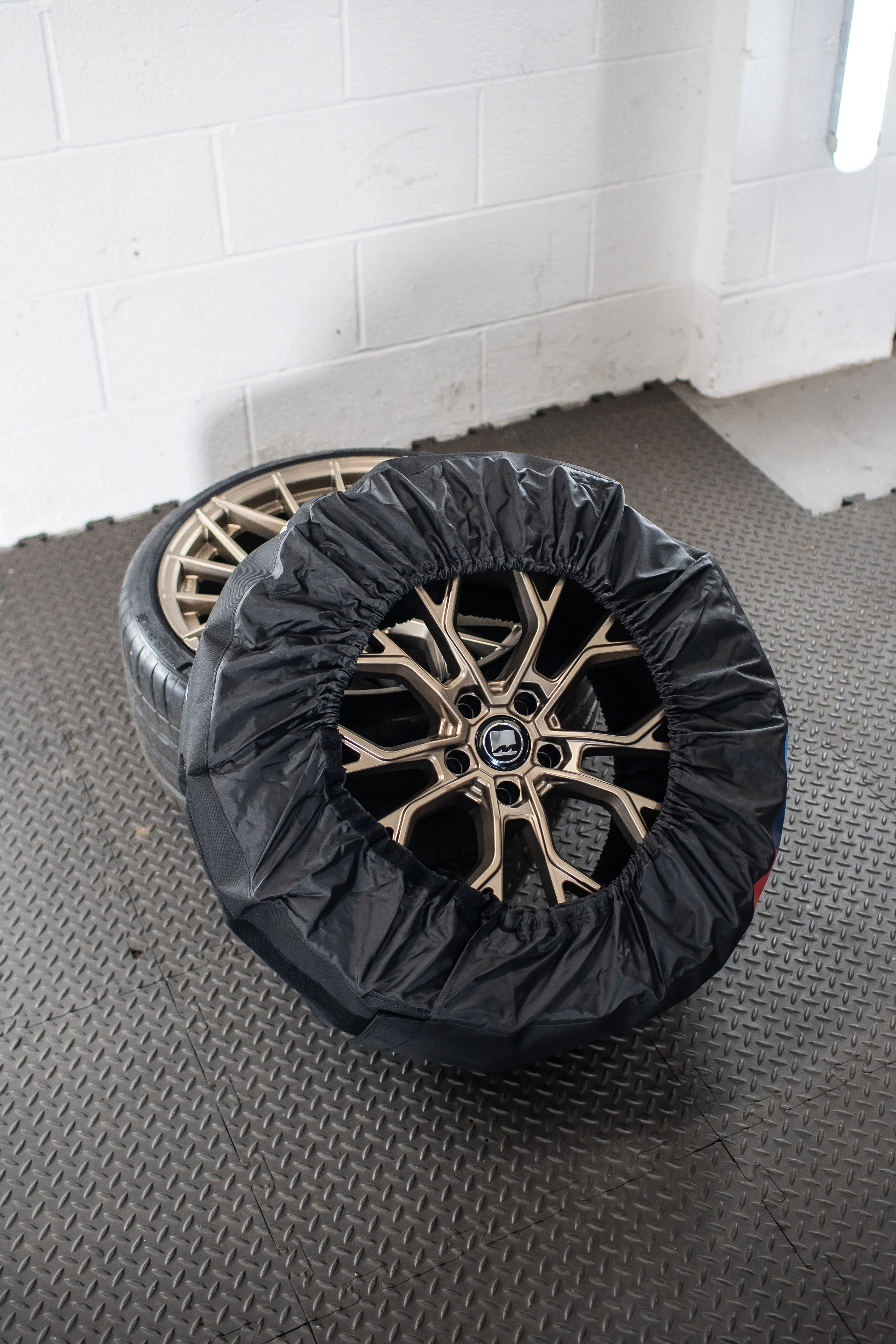 M Performance Wheel & Tyre Bags - Image 4