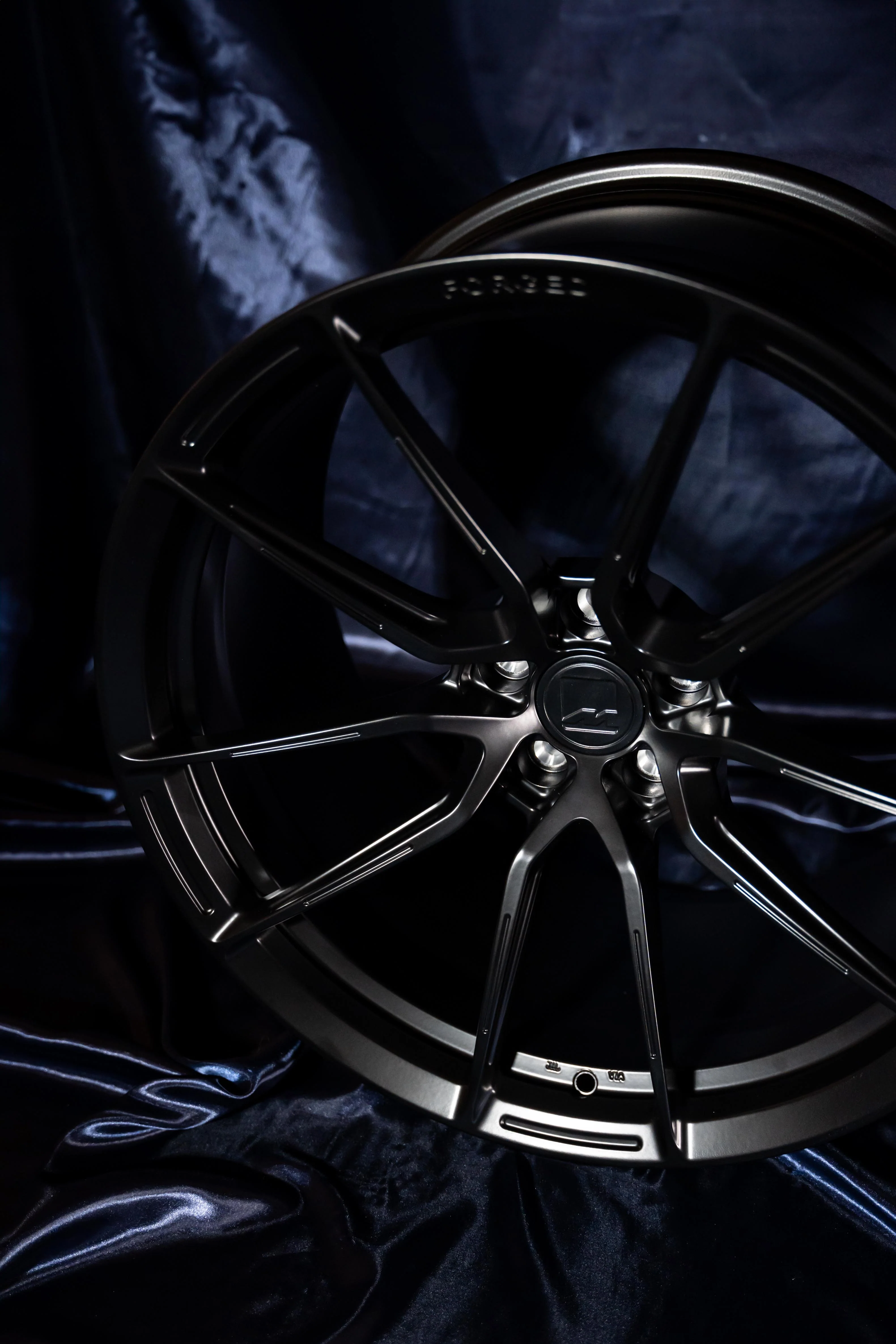 M5 F90 M-W4 19/20" Satin Black Forged Wheels - Image 3