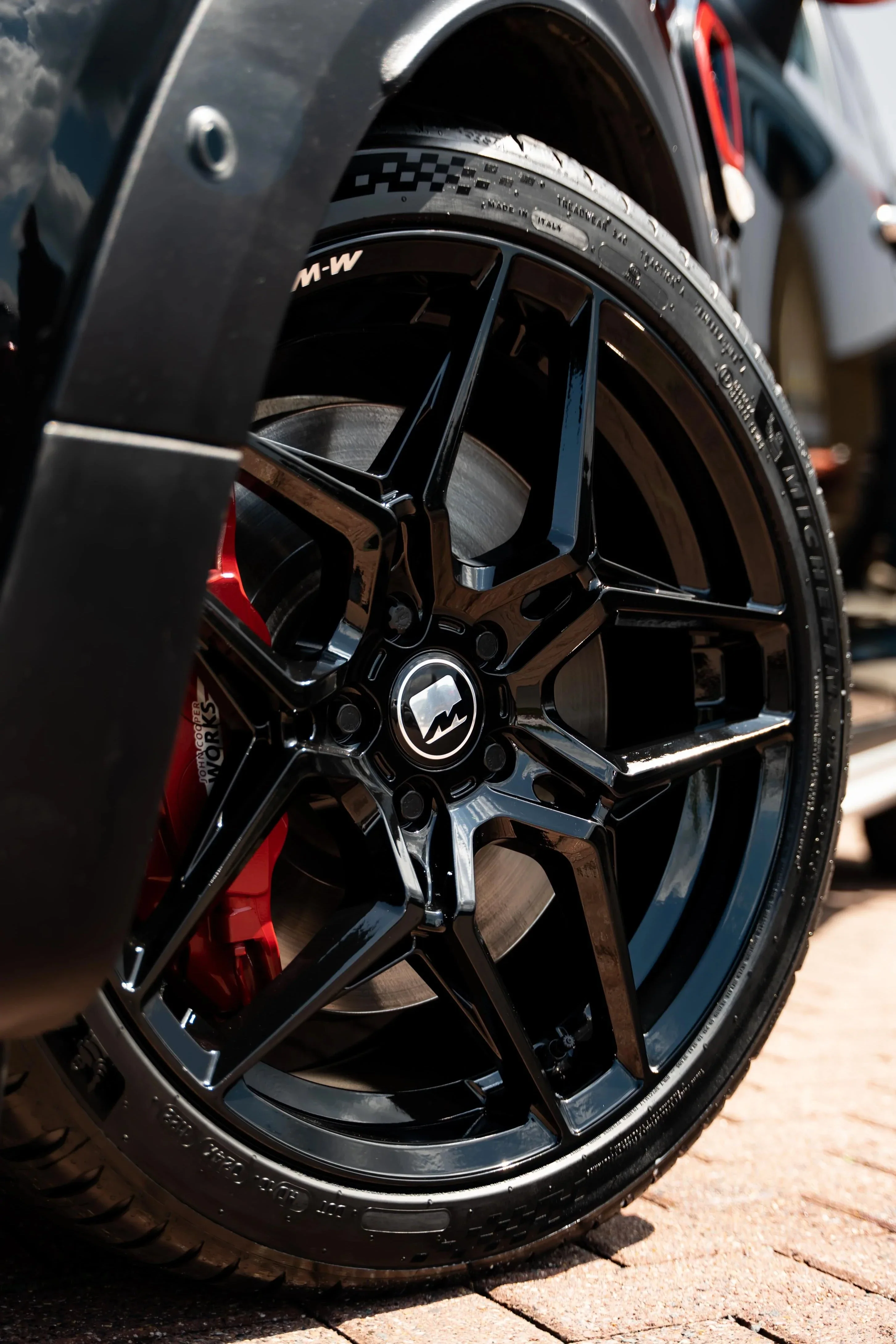 Mini Countryman F60 M-W1 19" Precision Black Motech Wheel - Image 3