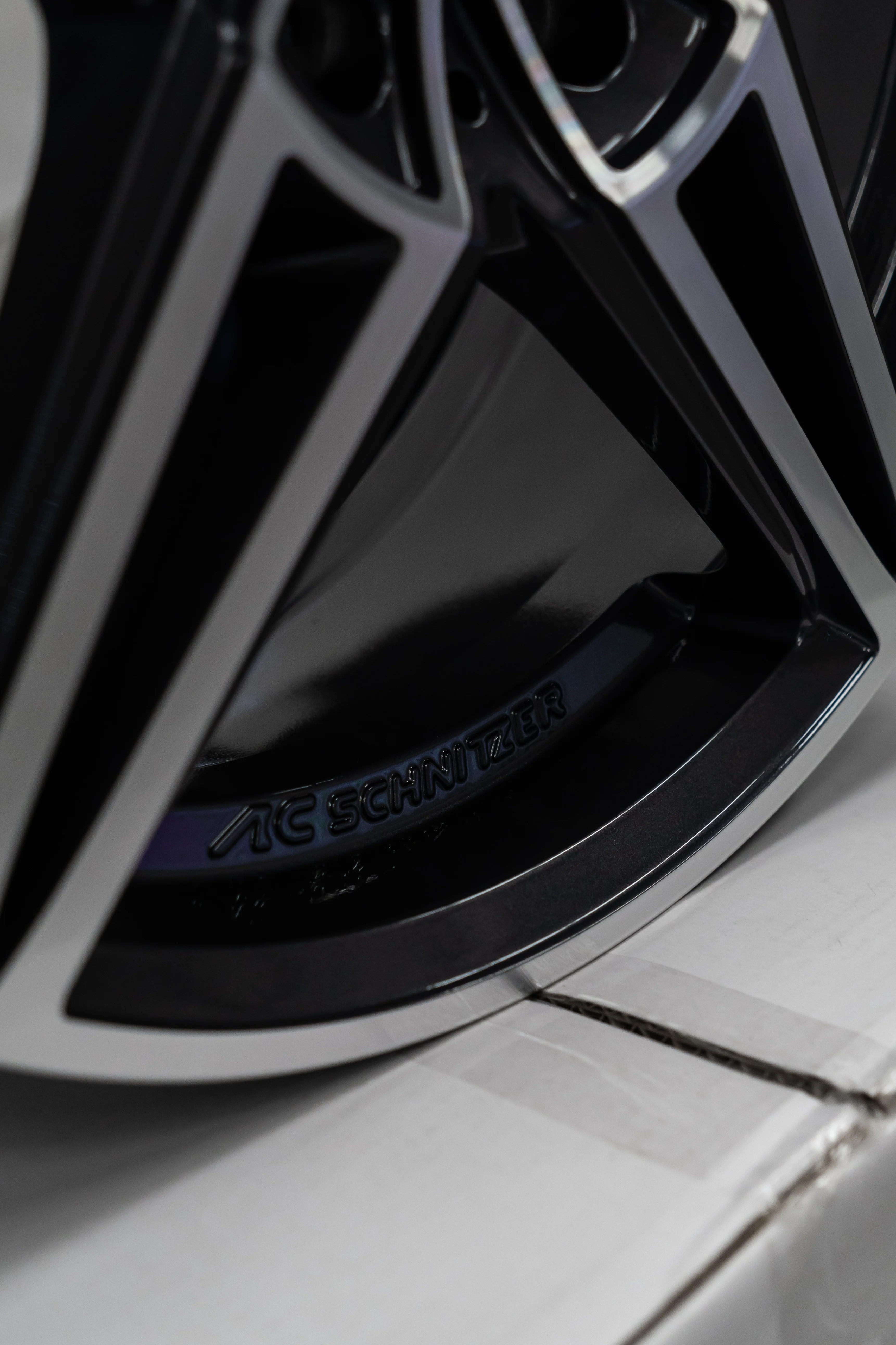 MINI F55 / F56 AC1 19" Bi-Colour Alloy Wheel Sets - Image 3
