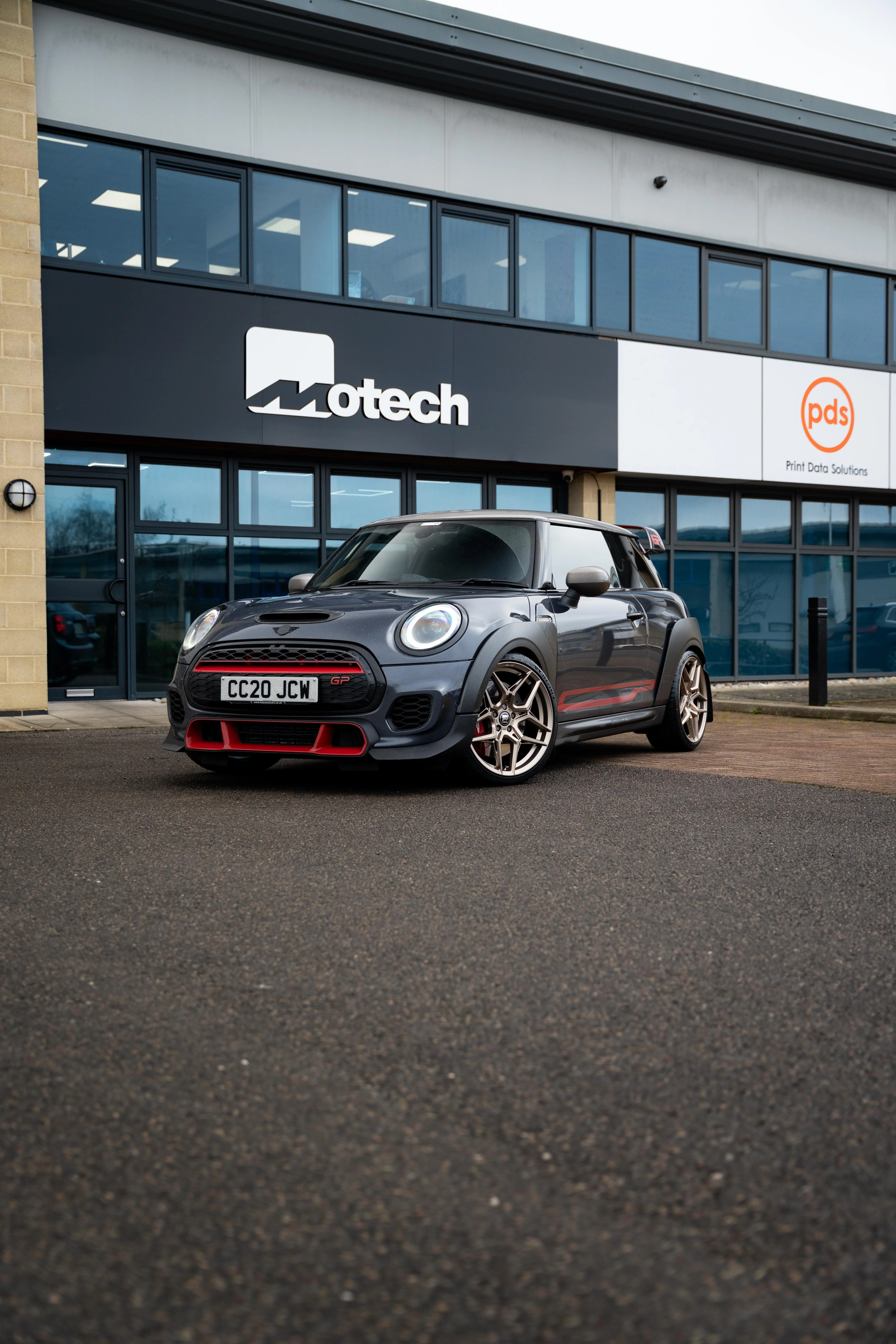 Mini F56 GP3 M-W1 19" Neodyme Gold Wheels - Image 6