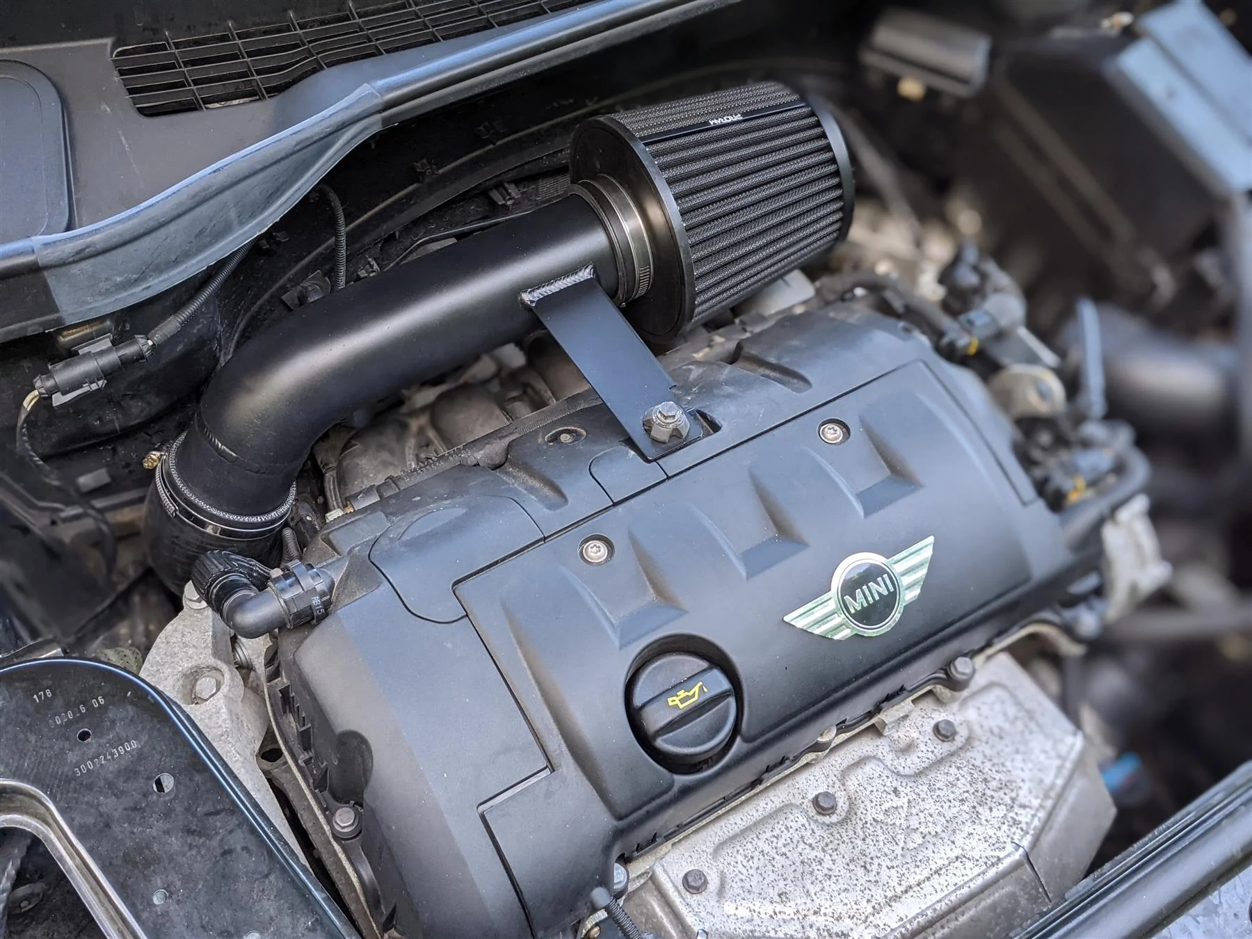 Performance Pleated Induction Kit Cold Air Intake to fit the Mini 1.6 Non-Turbo 2006-2016 - Image 6