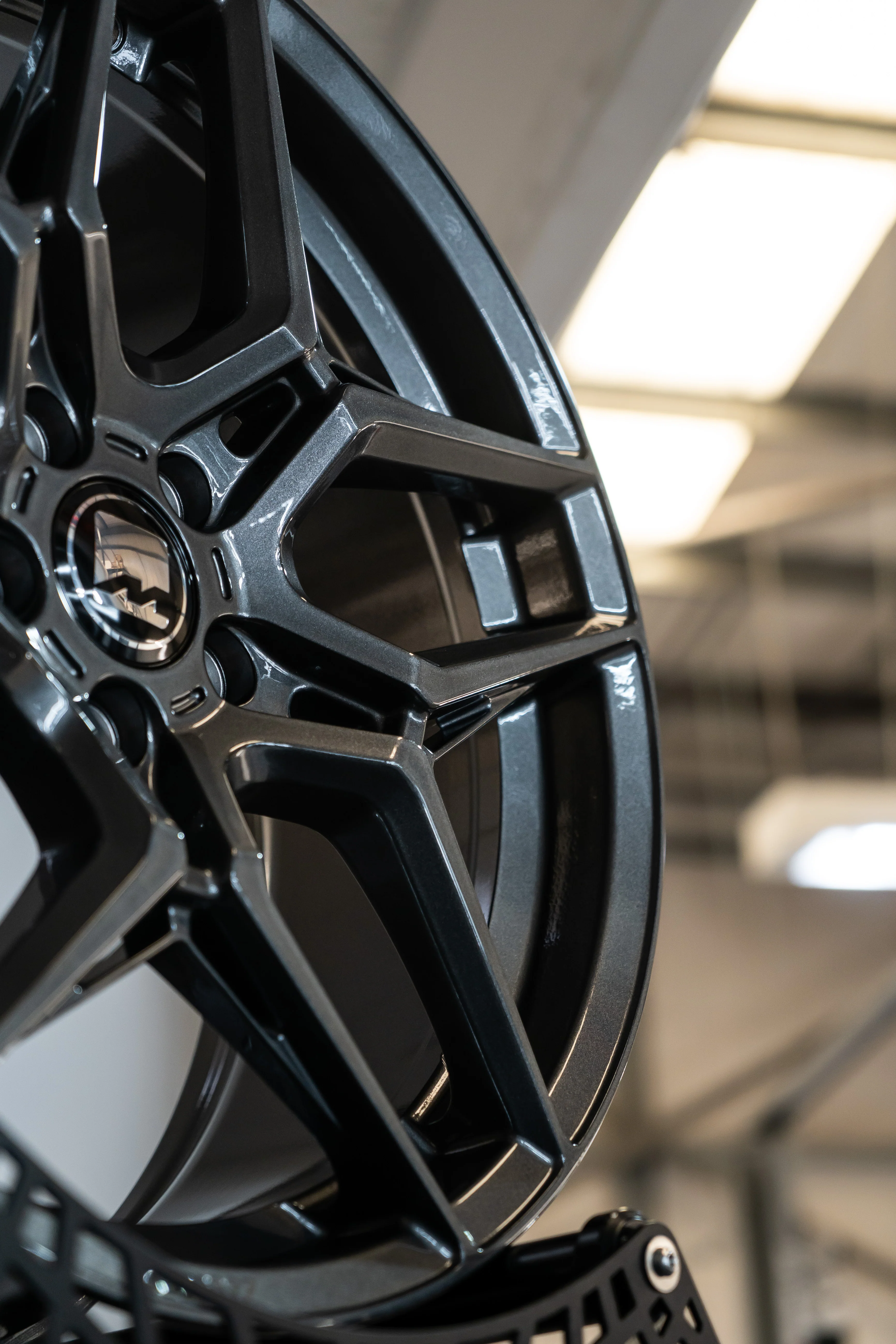 VW Golf Mk7/7.5 GTI/R M-W1 19" Carbon Grey Motech Wheel - Image 3