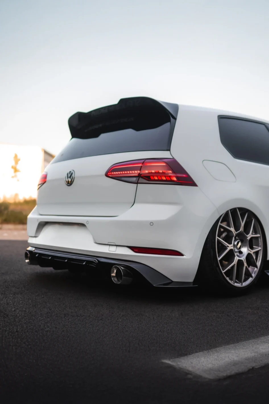 VW GOLF R MK 7.5 Zaero Kit - Image 8