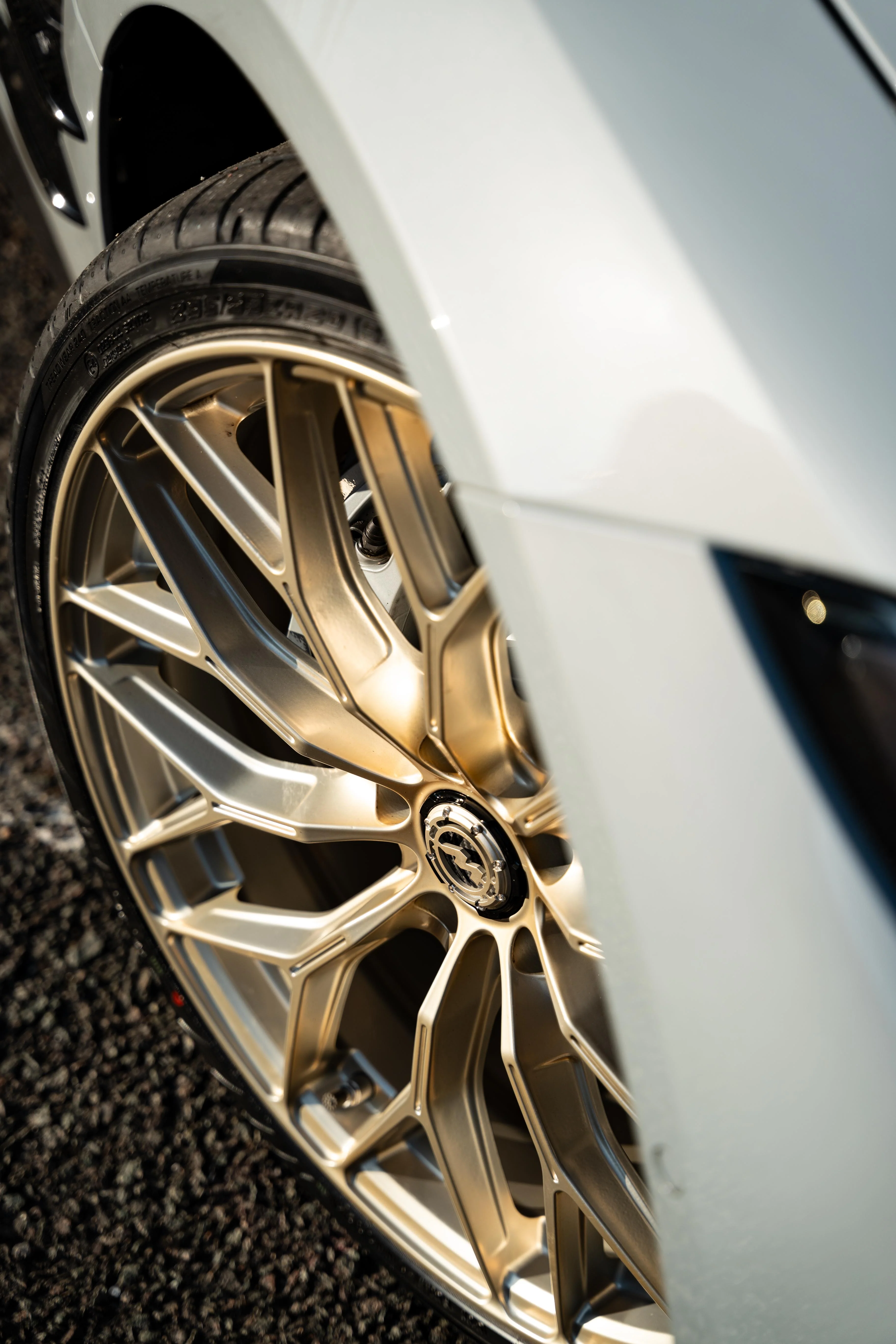 X7 G07 M-WX 22" Frozen Gold Motech Wheel - Image 7
